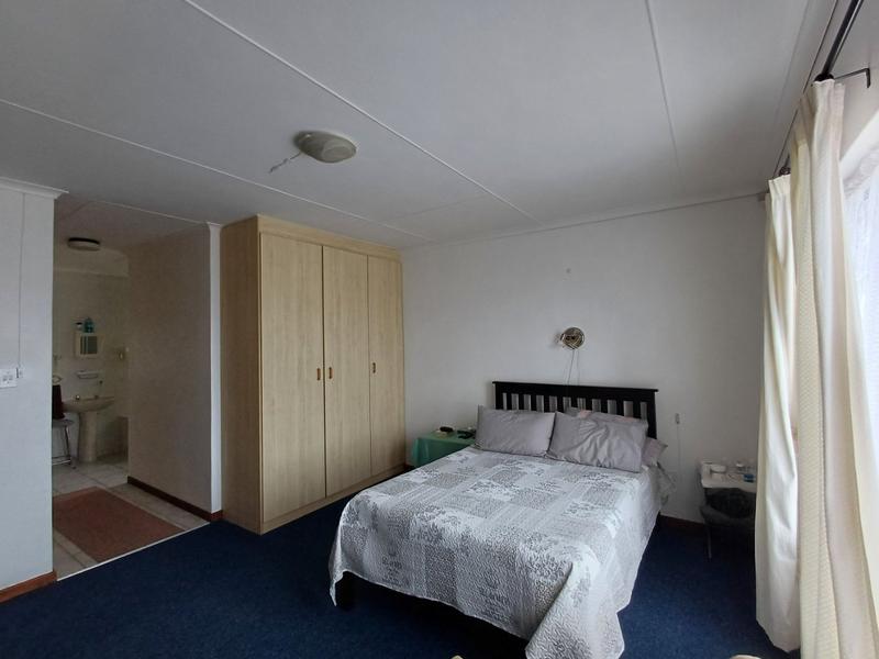 3 Bedroom Property for Sale in Fraaiuitsig Western Cape